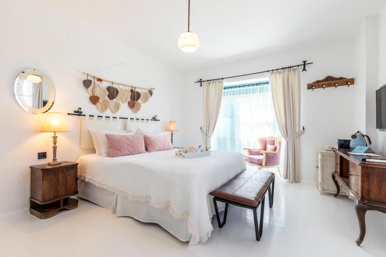 Deniz Kabugu Hotel Алачати Экстерьер фото