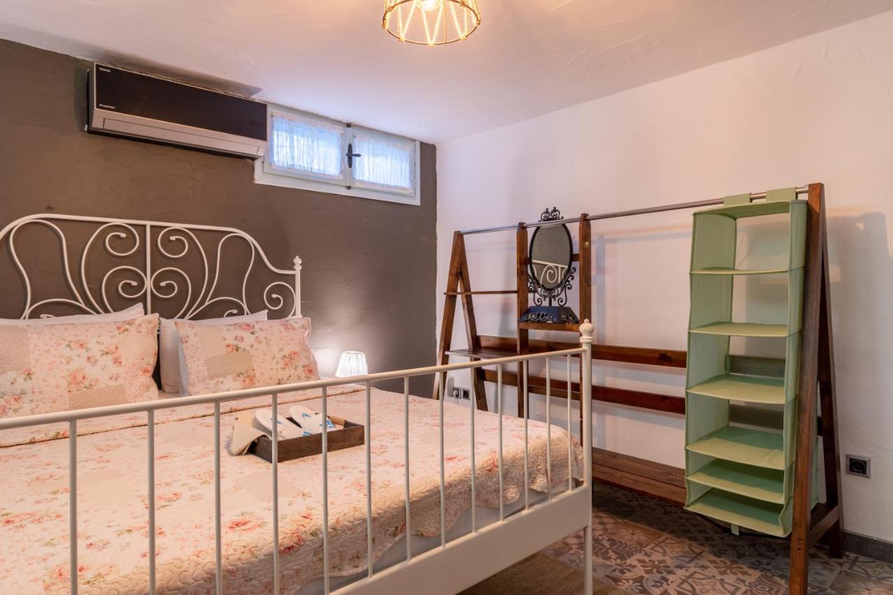 Deniz Kabugu Hotel Алачати Экстерьер фото