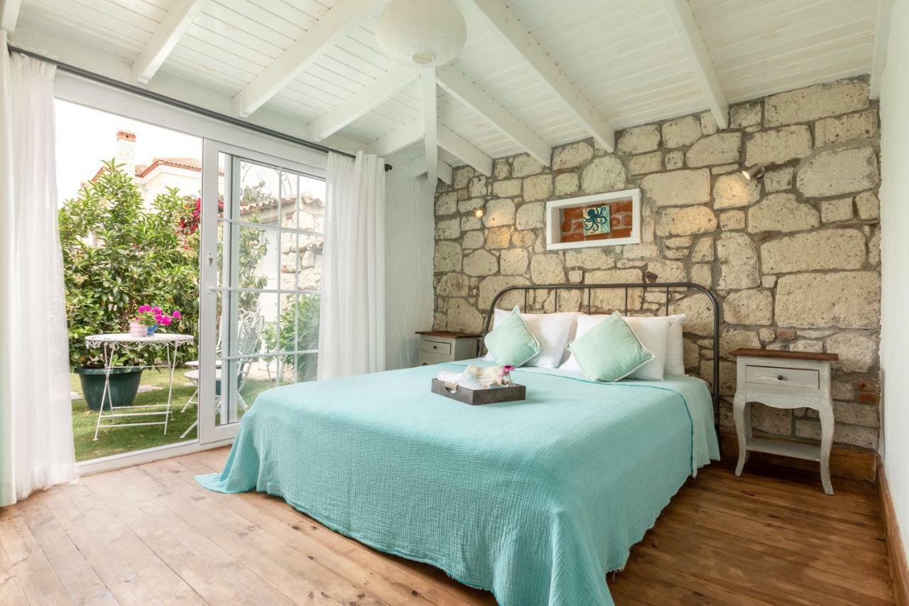 Deniz Kabugu Hotel Алачати Экстерьер фото